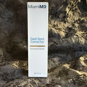 miami Dark Spot Corrector Serum - White